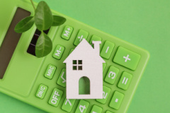 Energy Tax Credits 2022 & 2023 | H&R Block